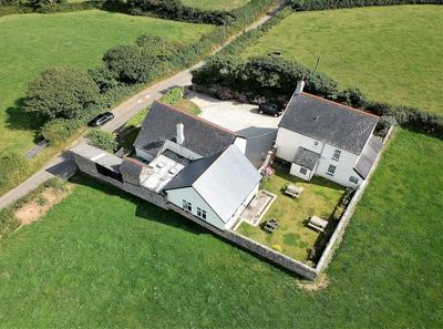 YHA Elmscott Bunkhouse