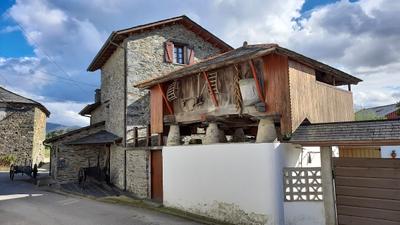 "Los Glayus" Casa de Aldea
