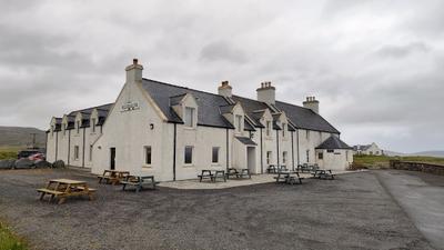 Polochar Inn