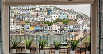 Pirates Rest, Bed and Breakfast, 63 King Street, Brixham, Devon, UK