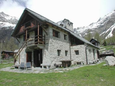 Casa Vacanze La Rossa